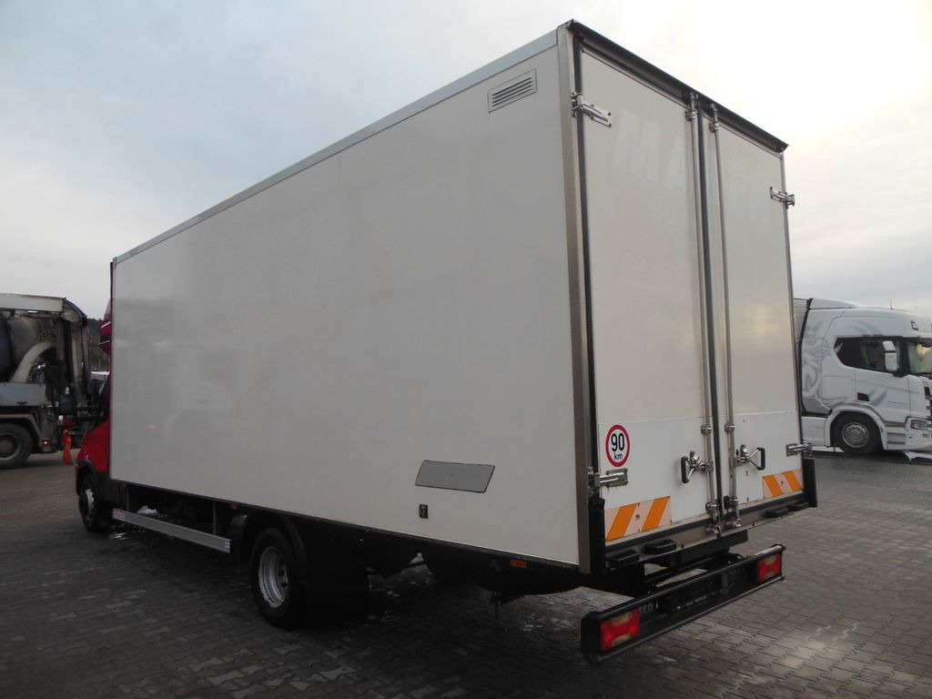 Iveco DAILY 60C15 Iveco DAILY 60C15 - 厢式货车:图4 Iveco DAILY 60C15 Iveco DAILY 60C15 - 厢式货车:图4