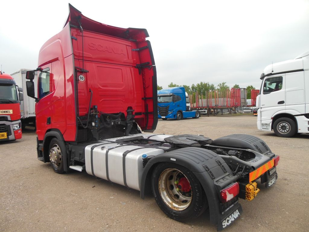 Scania R450 LOWDECK, RETARDER, STANDKLIMA, VOLL LUFT Scania R450 LOWDECK, RETARDER, STANDKLIMA, VOLL LUFT - 牵引车:图4 Scania R450 LOWDECK, RETARDER, STANDKLIMA, VOLL LUFT Scania R450 LOWDECK, RETARDER, STANDKLIMA, VOLL LUFT - 牵引车:图4