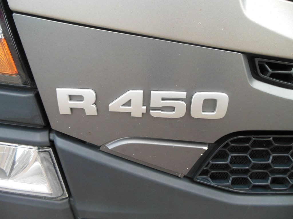 Scania R450 LOWDECK, RETARDER, STANDKLIMA, VOLL LUFT Scania R450 LOWDECK, RETARDER, STANDKLIMA, VOLL LUFT - 牵引车:图5 Scania R450 LOWDECK, RETARDER, STANDKLIMA, VOLL LUFT Scania R450 LOWDECK, RETARDER, STANDKLIMA, VOLL LUFT - 牵引车:图5