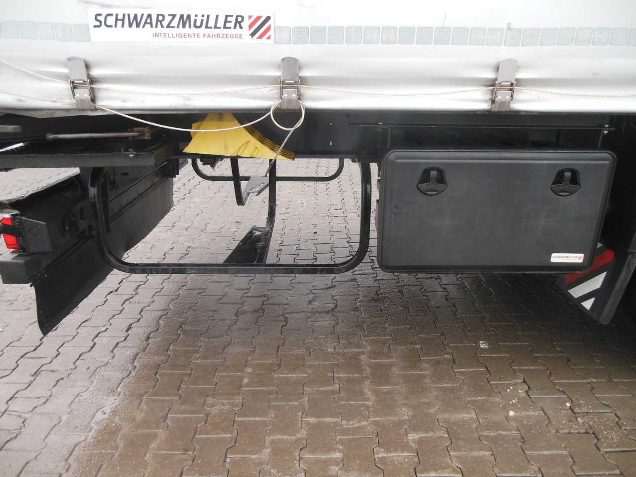侧帘半拖车 Schwarzmüller SPA 3/E, SAF, 2 LIFTACHSE:图12 侧帘半拖车 Schwarzmüller SPA 3/E, SAF, 2 LIFTACHSE:图12