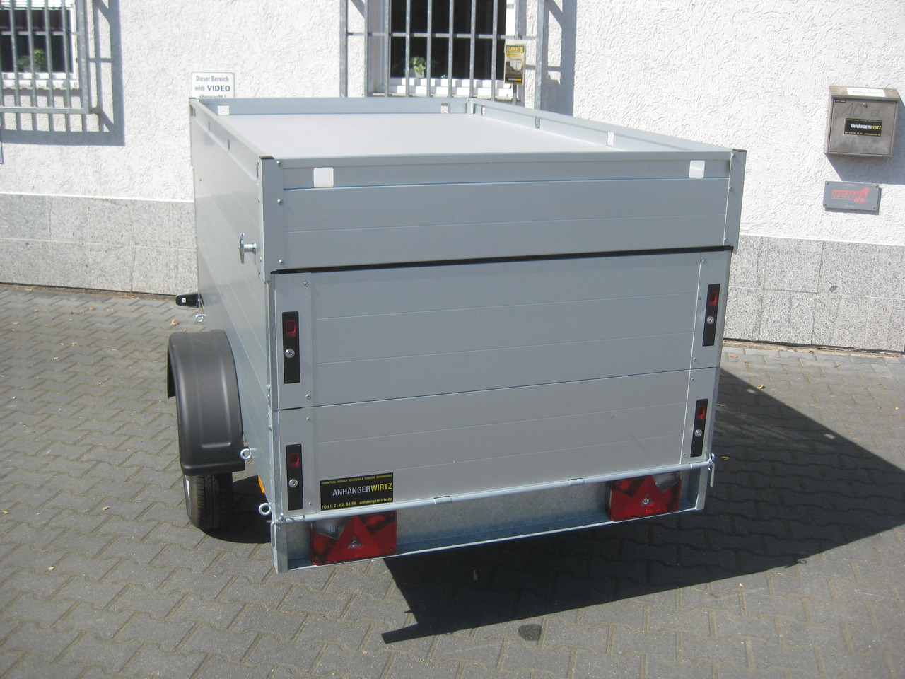 ALUBOXX Deckelanhänger GTB 750 VT1 211x126x83cm (XS) 750kg - 汽车拖车:图4 ALUBOXX Deckelanhänger GTB 750 VT1 211x126x83cm (XS) 750kg - 汽车拖车:图4