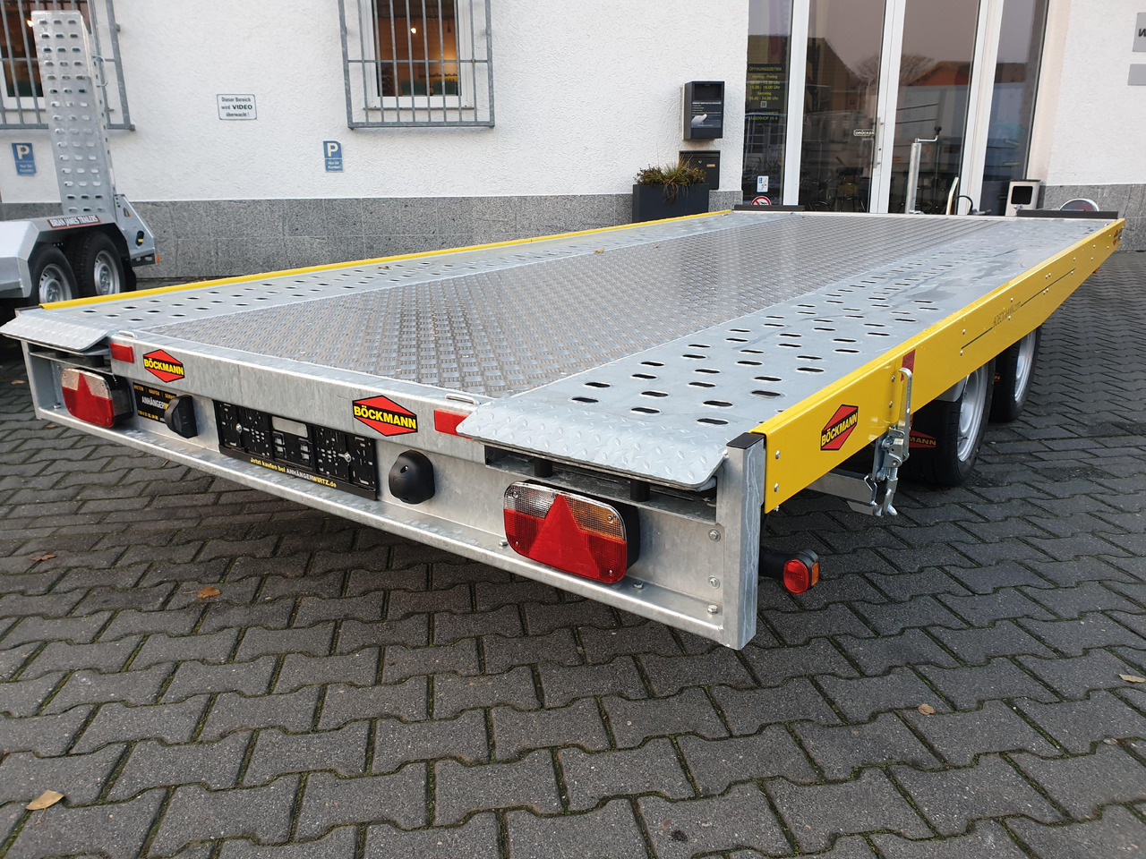 Böckmann AH 4320/35 430x208cm easyload ankipbar Aluboden 3500kg - 自动转运拖车:图3 Böckmann AH 4320/35 430x208cm easyload ankipbar Aluboden 3500kg - 自动转运拖车:图3