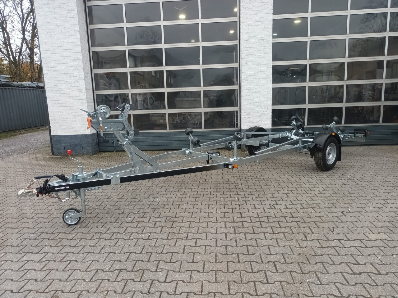 Brenderup Bootstrailer Premium 201500B SR X LED Superrollen 1500kg - 船拖车:图1 Brenderup Bootstrailer Premium 201500B SR X LED Superrollen 1500kg - 船拖车:图1
