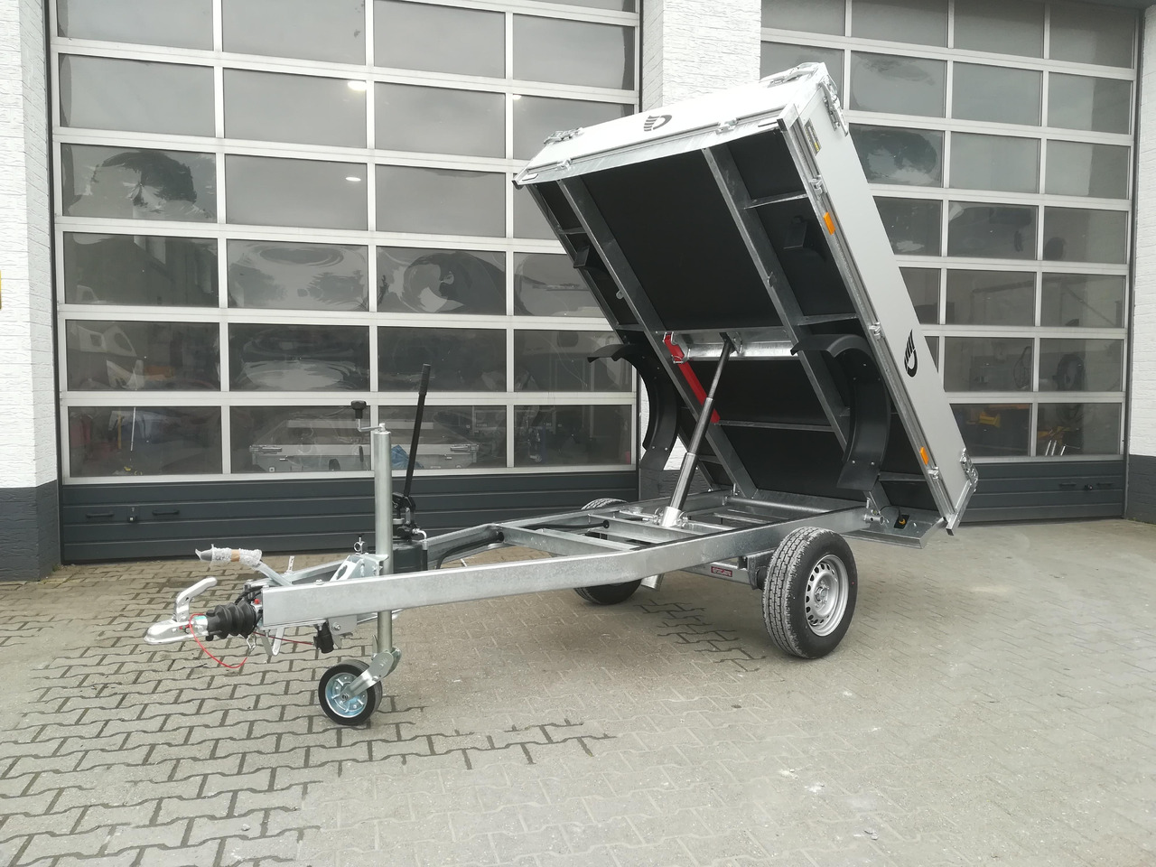Cheval Liberte Debon Kipper PW 0 ECO 1500 250x155x30cm 1500kg Modell 2024 - 翻斗拖车:图1 Cheval Liberte Debon Kipper PW 0 ECO 1500 250x155x30cm 1500kg Modell 2024 - 翻斗拖车:图1