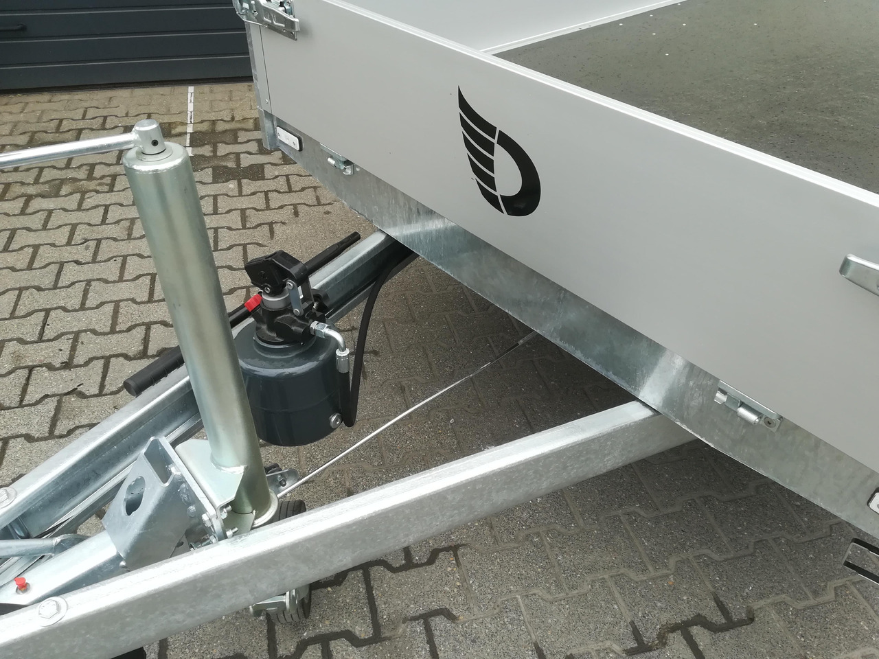Cheval Liberte Debon Kipper PW 0 ECO 1500 250x155x30cm 1500kg Modell 2024 - 翻斗拖车:图5 Cheval Liberte Debon Kipper PW 0 ECO 1500 250x155x30cm 1500kg Modell 2024 - 翻斗拖车:图5