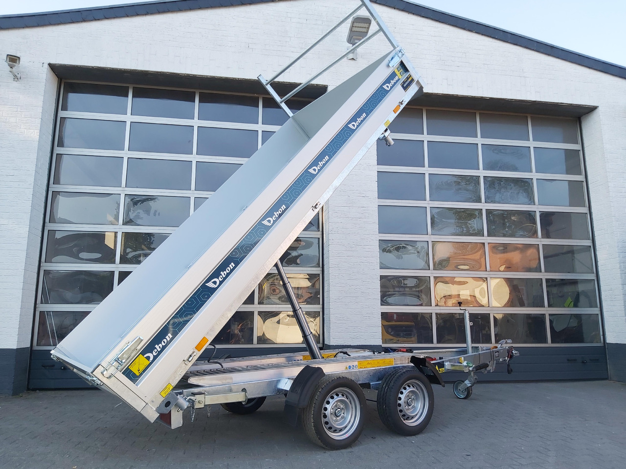 Cheval Liberte Kipper PW 3.6 Elektro Profi Rampen Stützen 360x180x35 3500kg Top Aktion - 翻斗拖车:图2 Cheval Liberte Kipper PW 3.6 Elektro Profi Rampen Stützen 360x180x35 3500kg Top Aktion - 翻斗拖车:图2