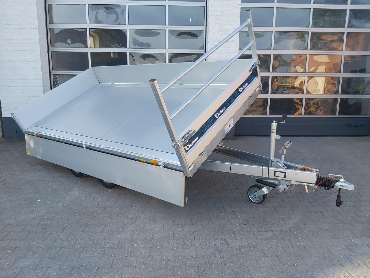 Cheval Liberte Kipper PW 3.6 Elektro Profi Rampen Stützen 360x180x35 3500kg Top Aktion - 翻斗拖车:图4 Cheval Liberte Kipper PW 3.6 Elektro Profi Rampen Stützen 360x180x35 3500kg Top Aktion - 翻斗拖车:图4