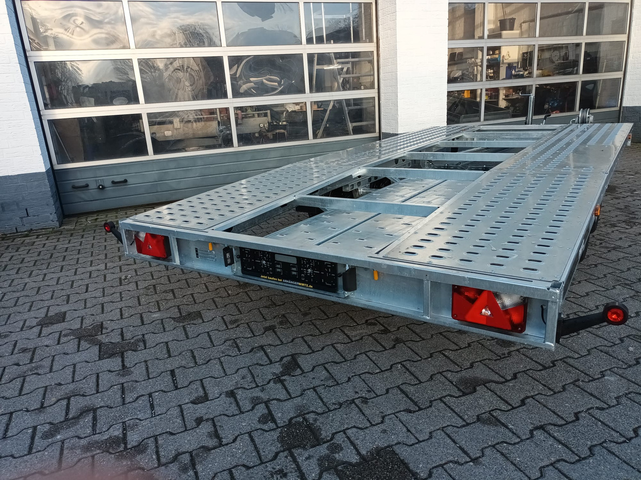Martz GT UNIDECK PLUS 450/2 S 2,7T Lohr Stahl Fahrschienen Winde 13" 2700kg - 自动转运拖车:图2 Martz GT UNIDECK PLUS 450/2 S 2,7T Lohr Stahl Fahrschienen Winde 13" 2700kg - 自动转运拖车:图2