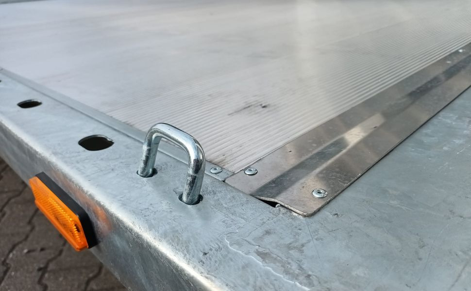 Martz Universal GT KIPP 500/3 S 500x210cm Aluboden ankippbar Heckklappe Winde Tridem 10" 3500kg - 工程机械拖车:图1 Martz Universal GT KIPP 500/3 S 500x210cm Aluboden ankippbar Heckklappe Winde Tridem 10" 3500kg - 工程机械拖车:图1