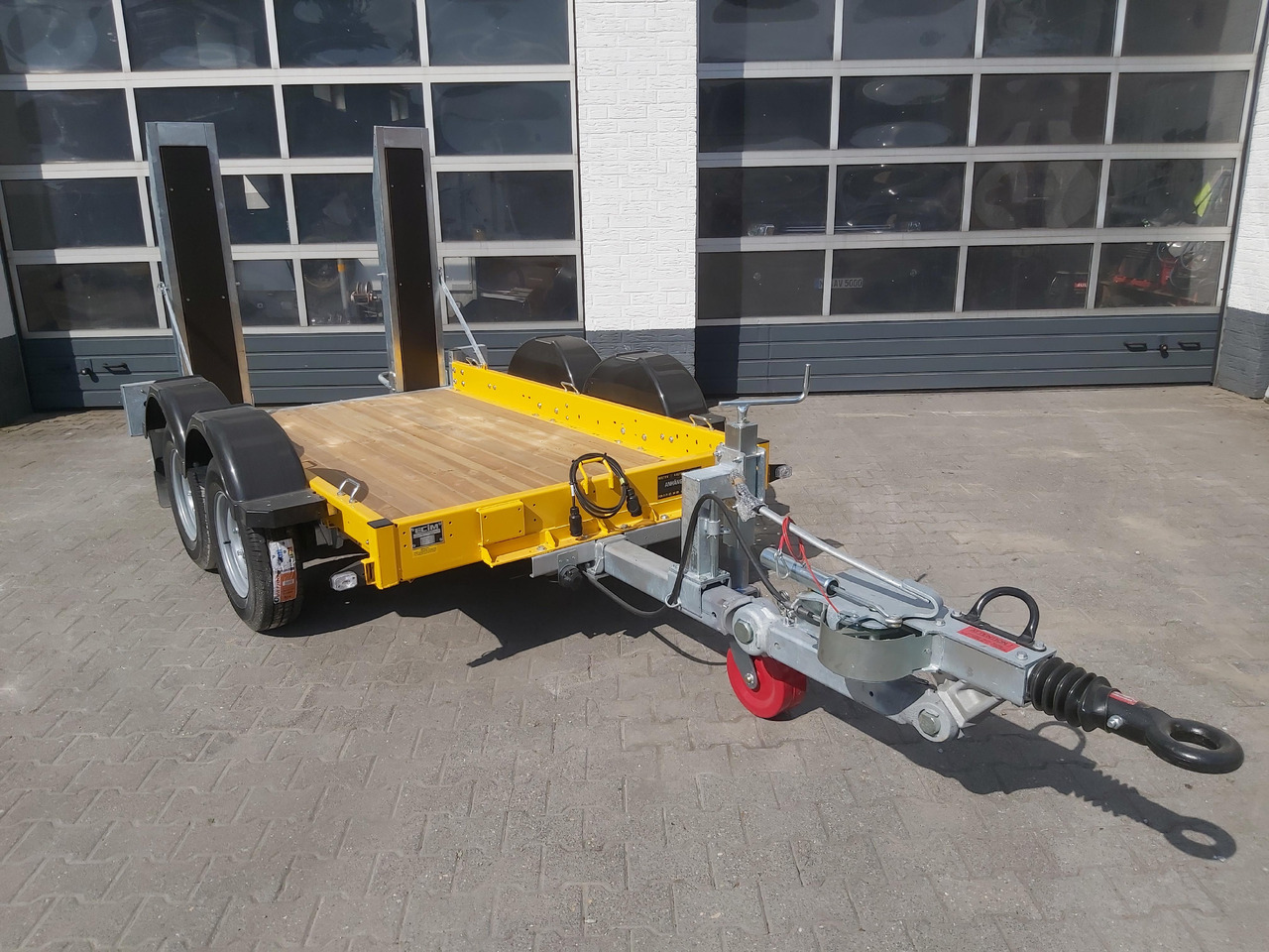工程机械拖车 Maschinentransporter BUILDER HVD 2500 250x139x16cm Rampen höhenverstellbare Deichsel (S) 2500kg Nato：图11