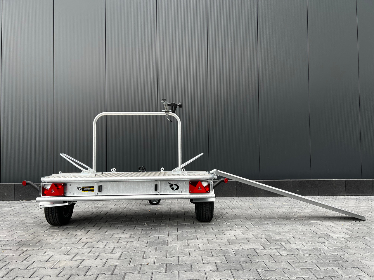 Motorradanhänger Roadster Motocamp 1 quer 200x80cm 750kg 100km/H - 摩托车拖车:图4 Motorradanhänger Roadster Motocamp 1 quer 200x80cm 750kg 100km/H - 摩托车拖车:图4