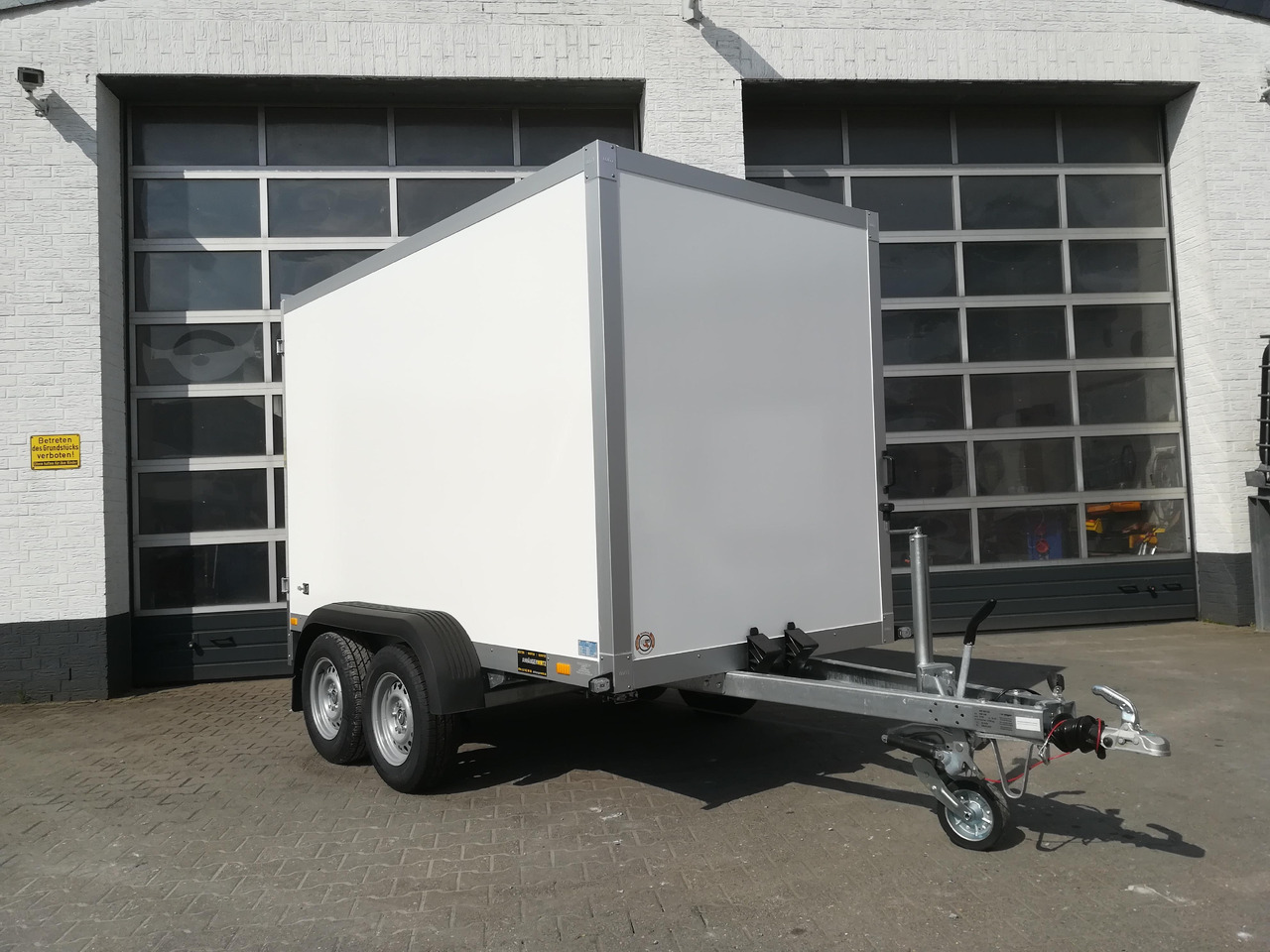 封闭厢式拖车 WM Meyer Koffer AZ 2730/151 S30 301x151x185cm (M) 2700kg Januar Aktion:图10 封闭厢式拖车 WM Meyer Koffer AZ 2730/151 S30 301x151x185cm (M) 2700kg Januar Aktion:图10