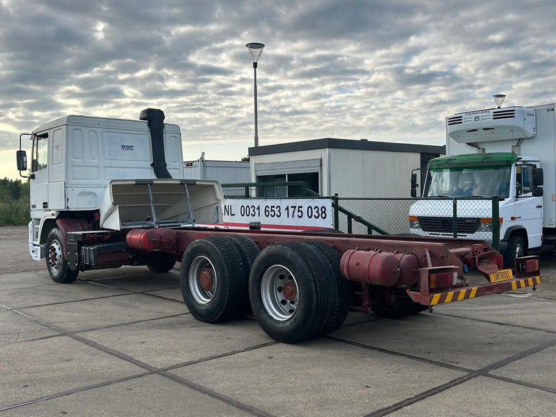 DAF 95.400 - 驾驶室底盘卡车:图3 DAF 95.400 - 驾驶室底盘卡车:图3