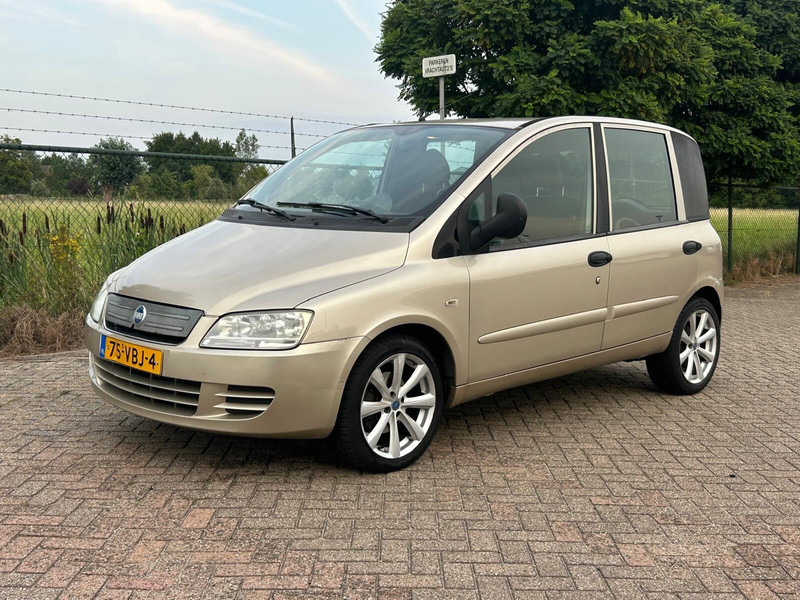 Fiat Multipla 1.9 EURO 4 DIESEL VAN - 紧凑型面包车:图1 Fiat Multipla 1.9 EURO 4 DIESEL VAN - 紧凑型面包车:图1