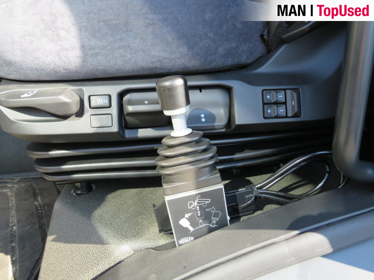 MAN TGS 41.480 8x4 BB CH Schmitz Muldenkipper Retarder - 翻斗车:图4 MAN TGS 41.480 8x4 BB CH Schmitz Muldenkipper Retarder - 翻斗车:图4