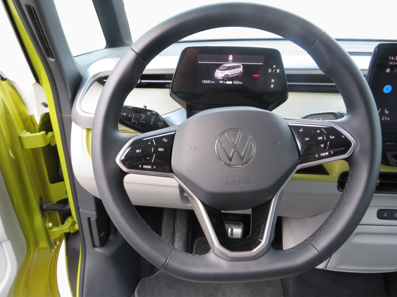 VOLKSWAGEN ID.Buzz Pro Design 150 kW Klima AHK Navi ZV - 汽车:图2 VOLKSWAGEN ID.Buzz Pro Design 150 kW Klima AHK Navi ZV - 汽车:图2
