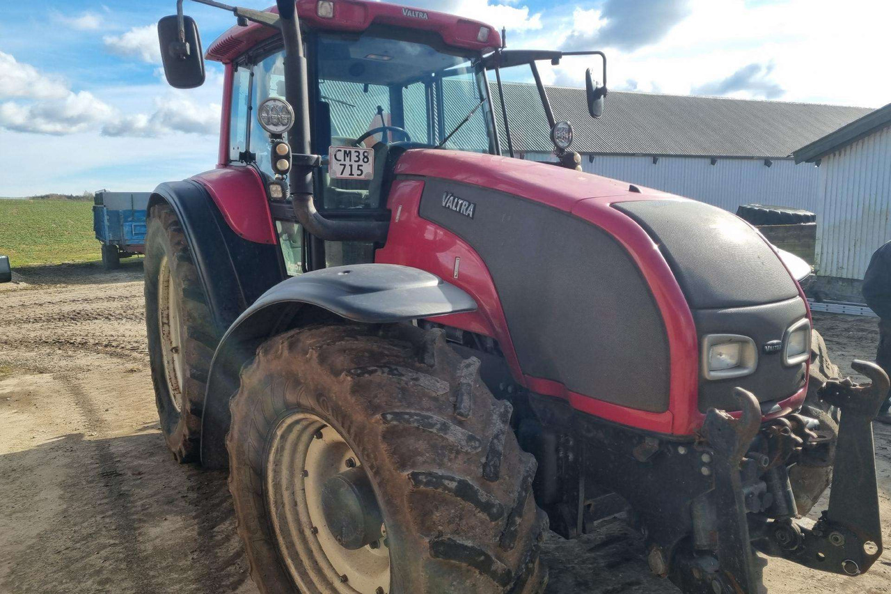 Valtra T190 - 拖拉机:图2 Valtra T190 - 拖拉机:图2