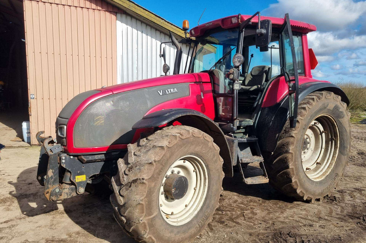Valtra T190 - 拖拉机:图1 Valtra T190 - 拖拉机:图1