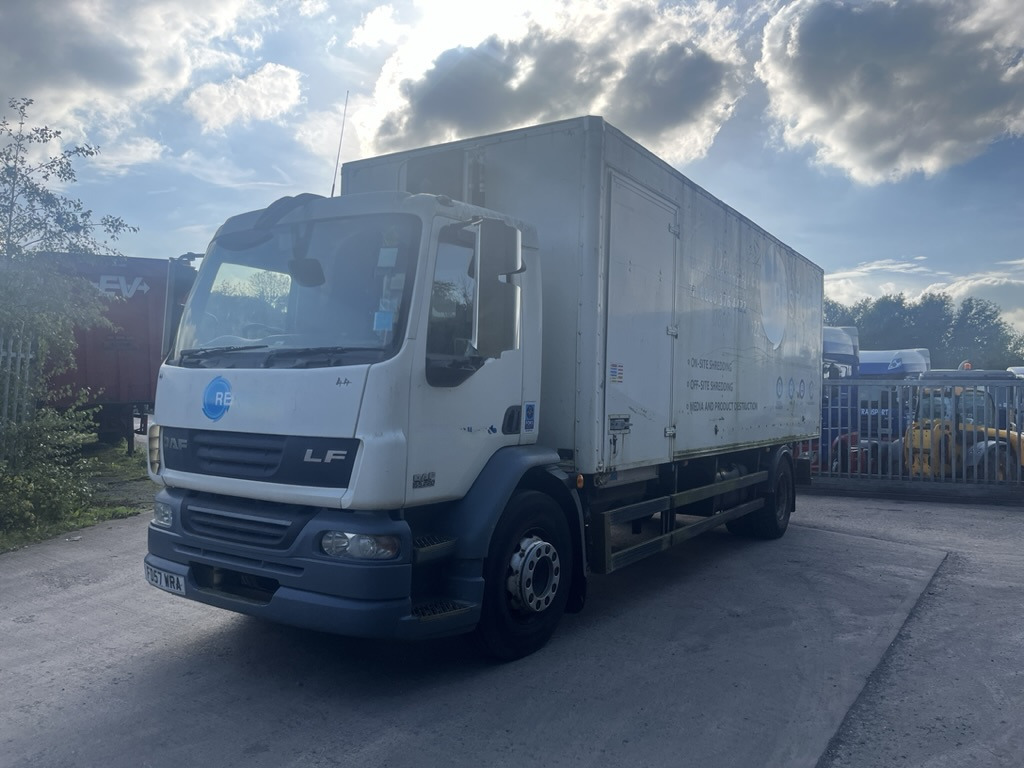 Daf 55LF 220 4x2 Box Van - 厢式货车:图2 Daf 55LF 220 4x2 Box Van - 厢式货车:图2