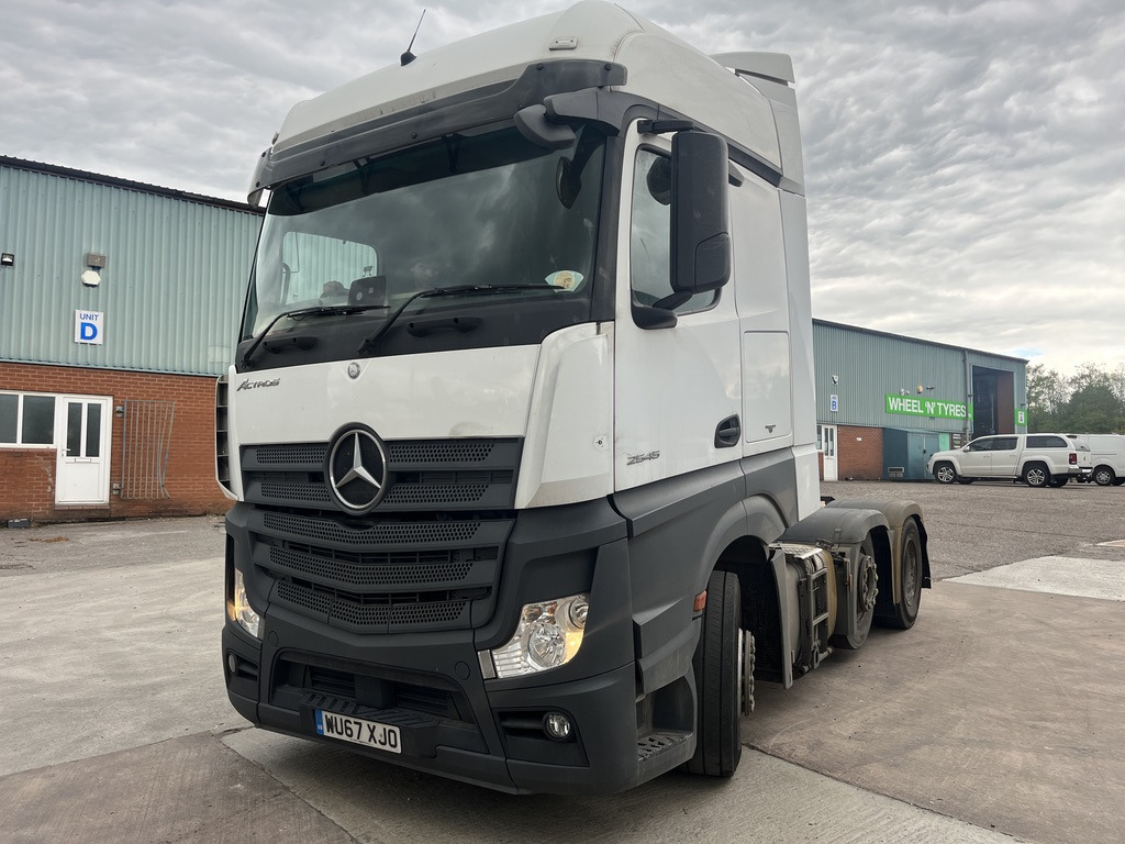 Mercedes Actros 2545 6x2 Tractor Unit - 牵引车:图1 Mercedes Actros 2545 6x2 Tractor Unit - 牵引车:图1