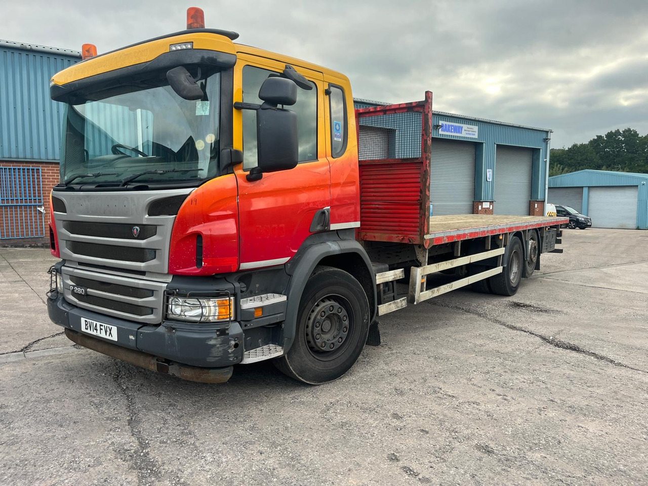 Scania P280 - 栏板式/ 平板卡车:图2 Scania P280 - 栏板式/ 平板卡车:图2