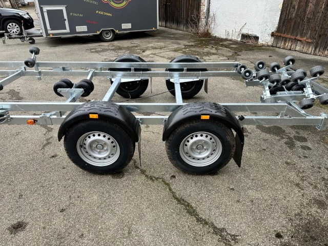 新的 船拖车 Brenderup Brenderup Premium Bootsanhänger 263500TB SRX mit Superrollen, 3,5 to. 7,8m/ 26 Fuß：图7