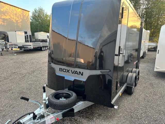 Brian James Box Van 600-3516-27-2-12-B, 3690 x 1580 mm, 2,7 to. - 封闭厢式拖车:图3 Brian James Box Van 600-3516-27-2-12-B, 3690 x 1580 mm, 2,7 to. - 封闭厢式拖车:图3