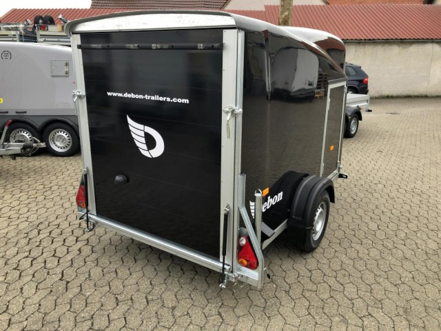 Cheval Liberte Debon Cargo 2 Poly + Türe schwarz Aluräder 1300 kg, 100 km/h, 300x155x168cm - 封闭厢式拖车:图5 Cheval Liberte Debon Cargo 2 Poly + Türe schwarz Aluräder 1300 kg, 100 km/h, 300x155x168cm - 封闭厢式拖车:图5