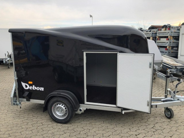 Cheval Liberte Debon Cargo 2 Poly + Türe schwarz Aluräder 1300 kg, 100 km/h, 300x155x168cm - 封闭厢式拖车:图3 Cheval Liberte Debon Cargo 2 Poly + Türe schwarz Aluräder 1300 kg, 100 km/h, 300x155x168cm - 封闭厢式拖车:图3