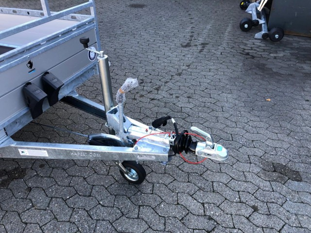 Hapert Azure L-2 Tieflader 3030 x 1490 x 370 mm, ZG 2,0 to. - 汽车拖车:图3 Hapert Azure L-2 Tieflader 3030 x 1490 x 370 mm, ZG 2,0 to. - 汽车拖车:图3
