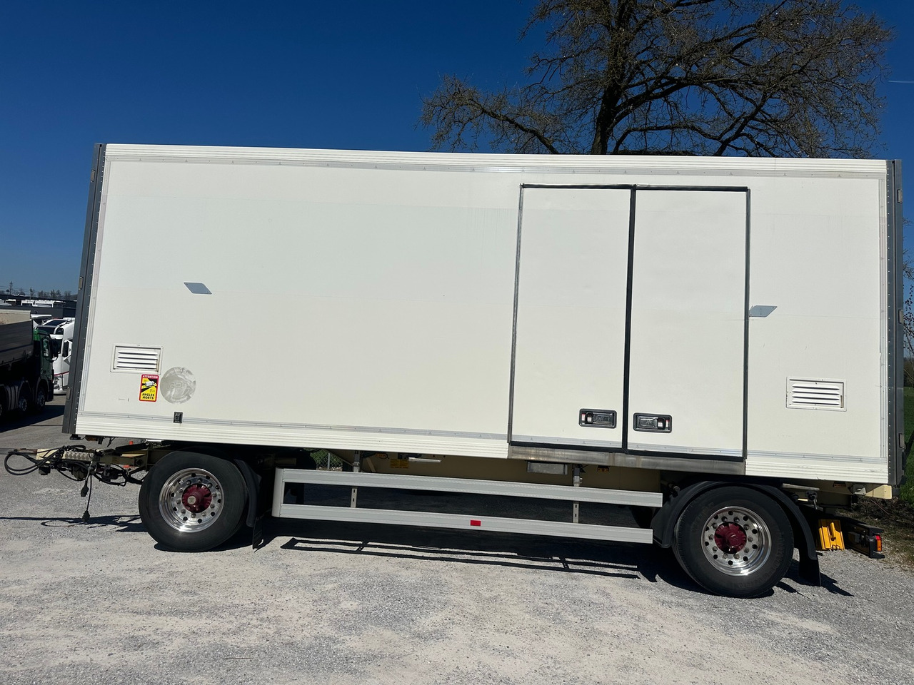 LANZ & MARTI EU 18 - 封闭厢式拖车:图3 LANZ & MARTI EU 18 - 封闭厢式拖车:图3