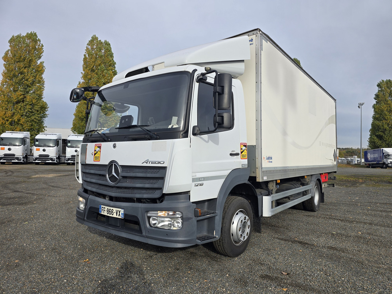MERCEDES-BENZ Atego 1218 - Box - LIFT - SIDE DOOR - ADR - 厢式卡车:图1 MERCEDES-BENZ Atego 1218 - Box - LIFT - SIDE DOOR - ADR - 厢式卡车:图1