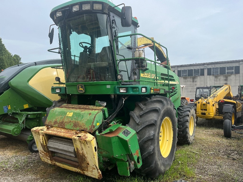 John Deere 7700 - 饲料收割机:图2 John Deere 7700 - 饲料收割机:图2