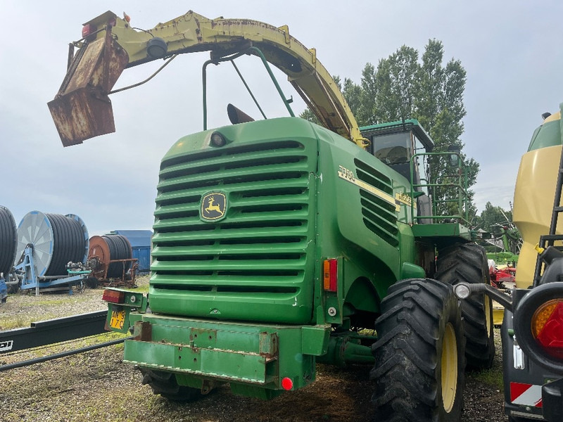 John Deere 7700 - 饲料收割机:图4 John Deere 7700 - 饲料收割机:图4