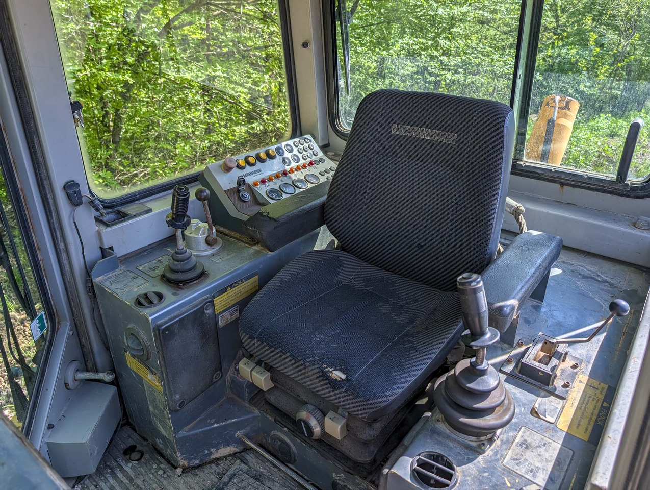 Liebherr PR722 BL - 推土机:图4 Liebherr PR722 BL - 推土机:图4