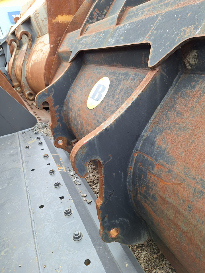 Loader bucket 2200 mm BOE - 装载机铲斗:图4 Loader bucket 2200 mm BOE - 装载机铲斗:图4