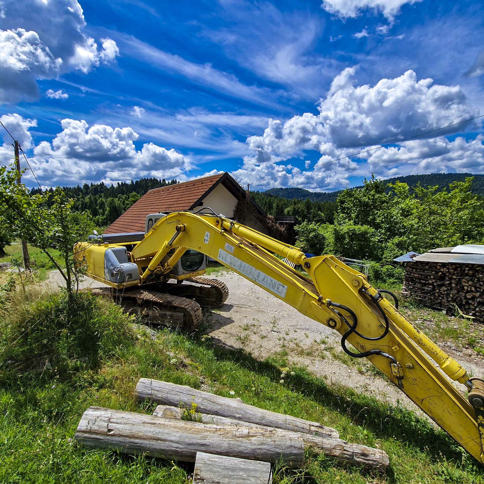New Holland Kobelco E215 - 履带式挖掘机:图3 New Holland Kobelco E215 - 履带式挖掘机:图3