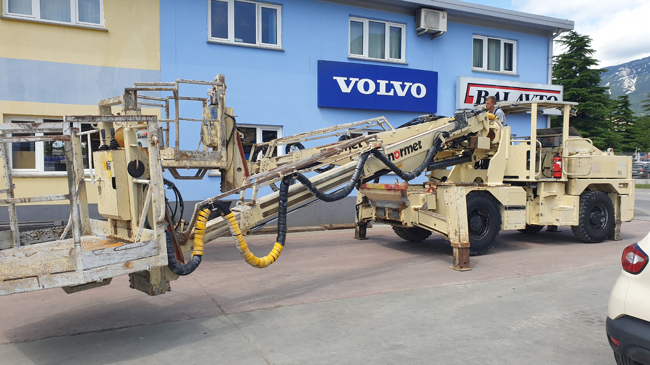 Normet Himec 9905 BT - 采矿机械:图5 Normet Himec 9905 BT - 采矿机械:图5