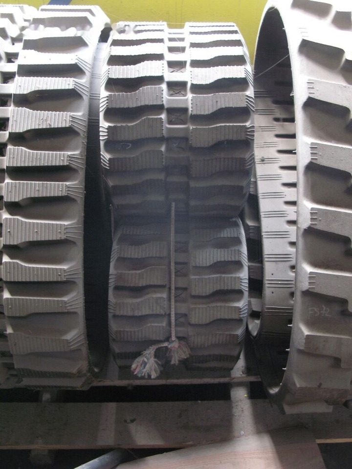 TAERYUK CS300X52,5X78 - 轨道 适用于 挖掘机:图1 TAERYUK CS300X52,5X78 - 轨道 适用于 挖掘机:图1