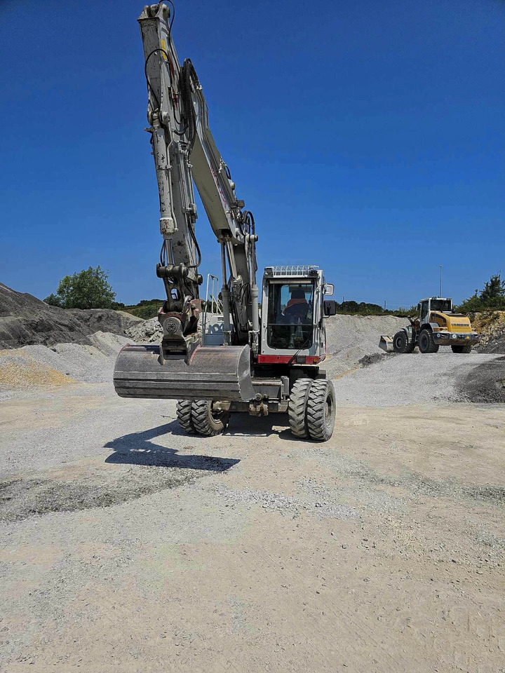 Takeuchi TB1160W - 轮式挖掘机:图2 Takeuchi TB1160W - 轮式挖掘机:图2