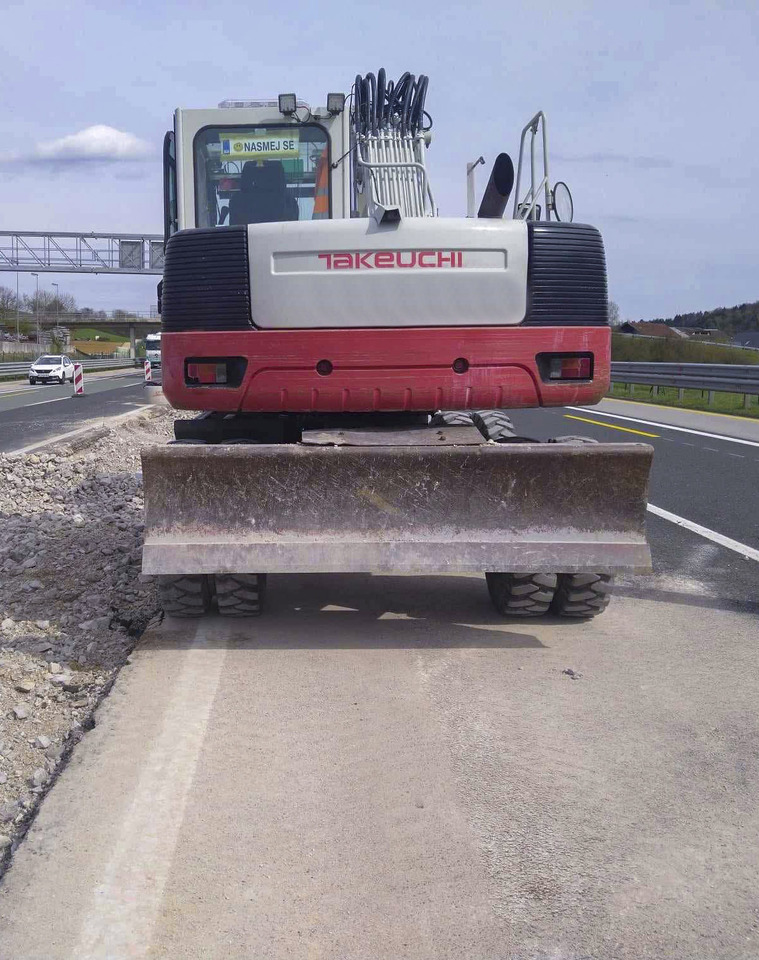 Takeuchi TB1160W - 轮式挖掘机:图5 Takeuchi TB1160W - 轮式挖掘机:图5