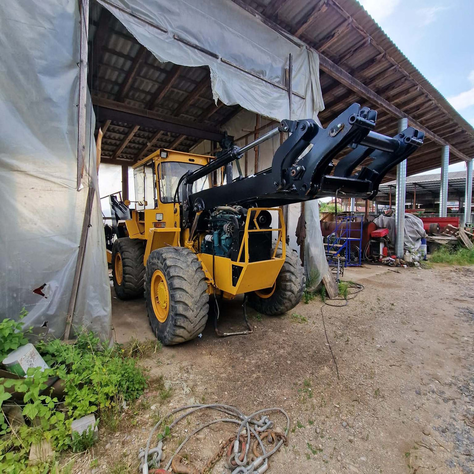 VOLVO BM6300 - 反铲装载机:图3 VOLVO BM6300 - 反铲装载机:图3