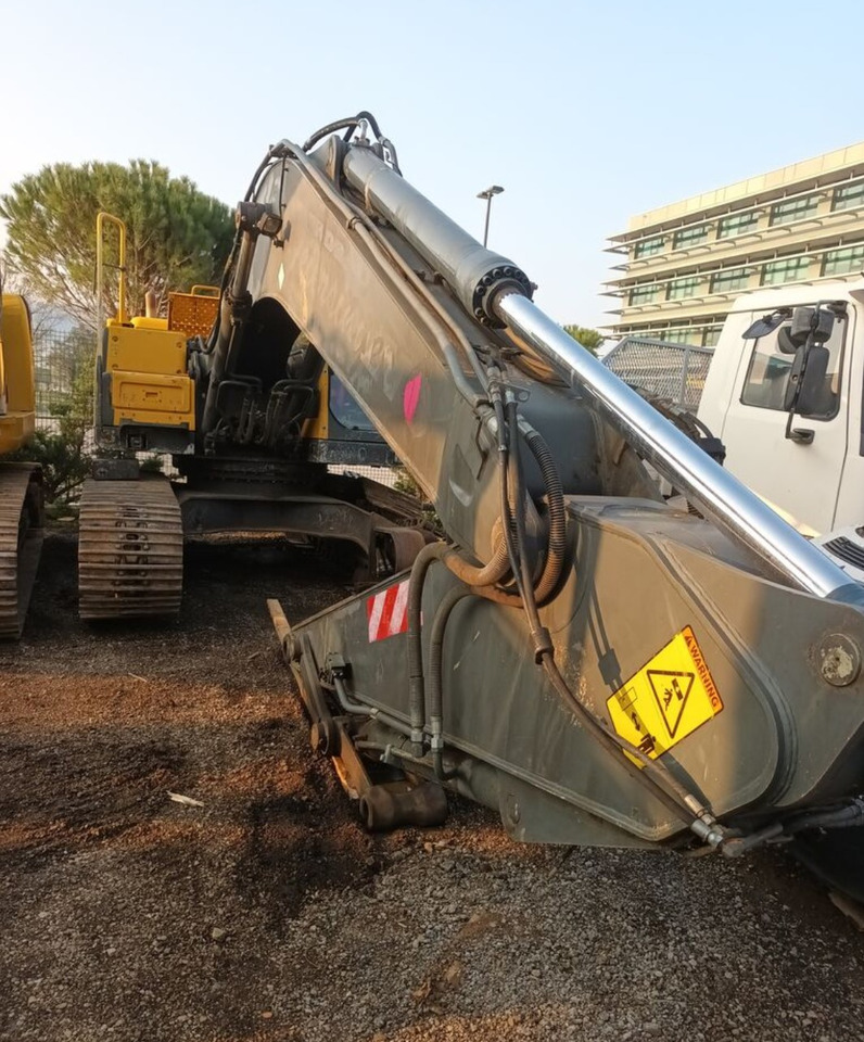 VOLVO EC210BNL - 履带式挖掘机:图1 VOLVO EC210BNL - 履带式挖掘机:图1