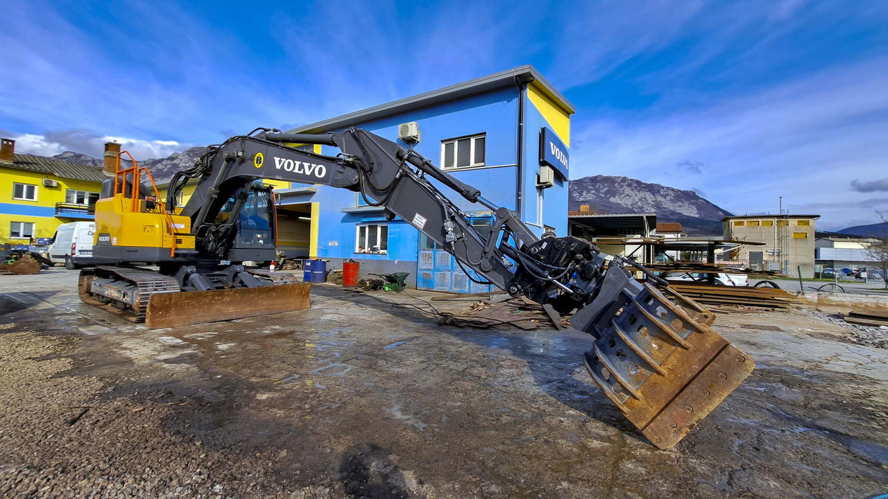 VOLVO ECR235EL - 履带式挖掘机:图3 VOLVO ECR235EL - 履带式挖掘机:图3