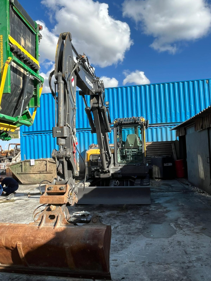 VOLVO ECR88D - 小型挖掘机:图1 VOLVO ECR88D - 小型挖掘机:图1