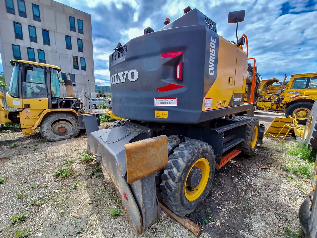 轮式挖掘机 VOLVO EWR150E：图49