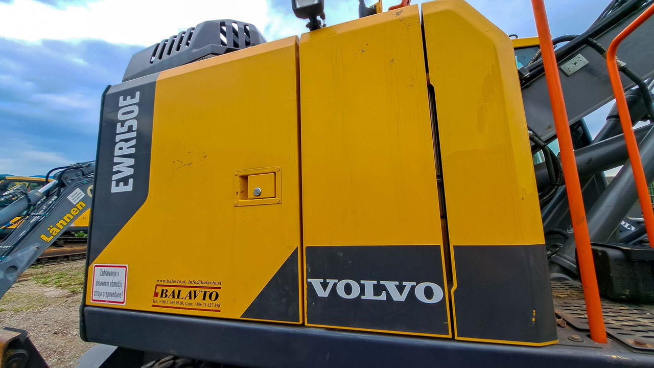 轮式挖掘机 VOLVO EWR150E：图44