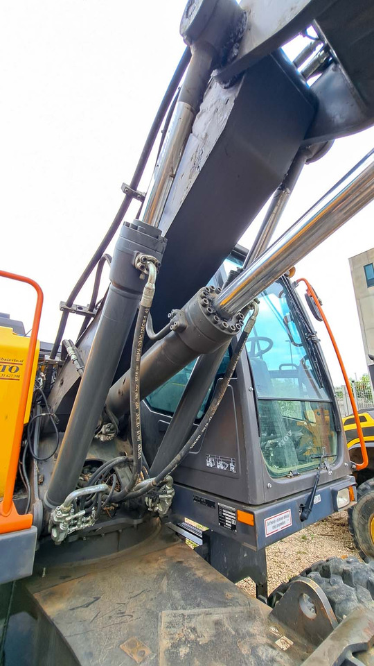 轮式挖掘机 VOLVO EWR150E：图43