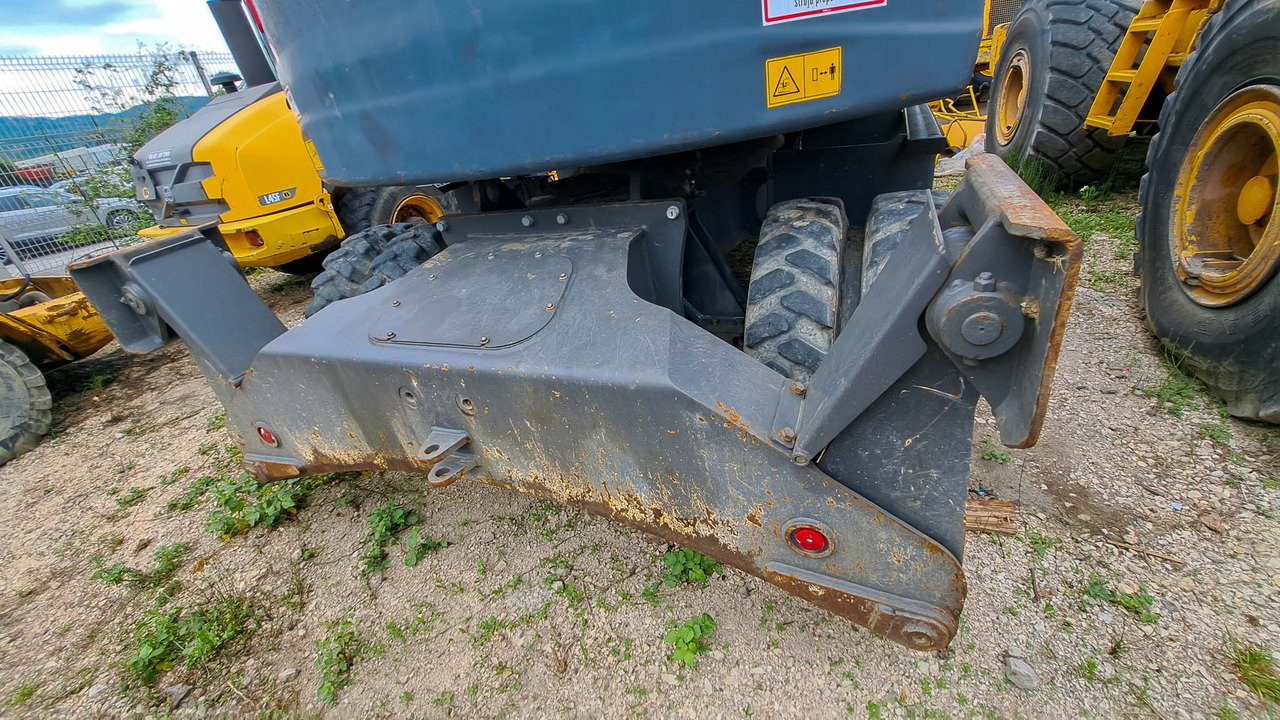 轮式挖掘机 VOLVO EWR150E：图17