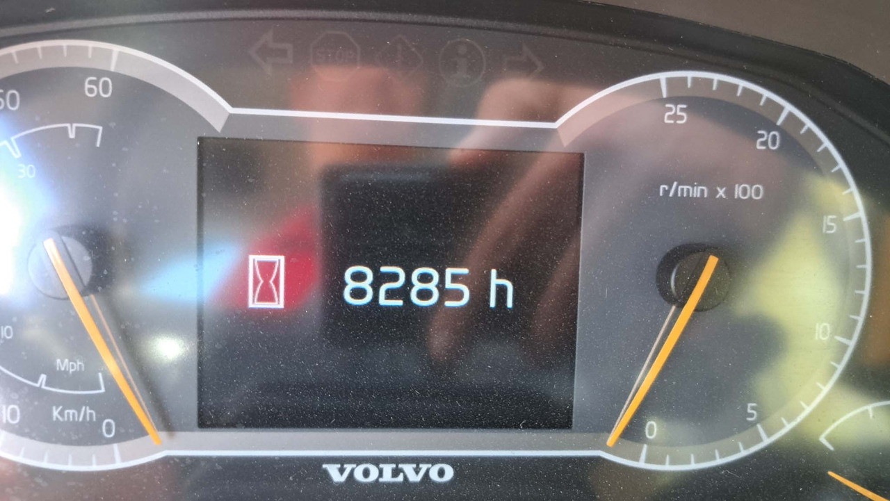 轮式装载机 VOLVO L150H:图48 轮式装载机 VOLVO L150H:图48